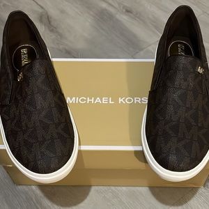 Michael kors slip on shoes